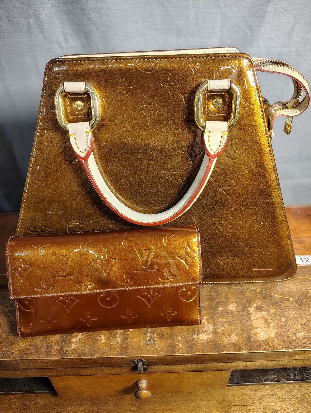 Louis Vuitton Metallic Gold Vernis Top-Handle Bag with Matching Wallet - Picture 13 of 13